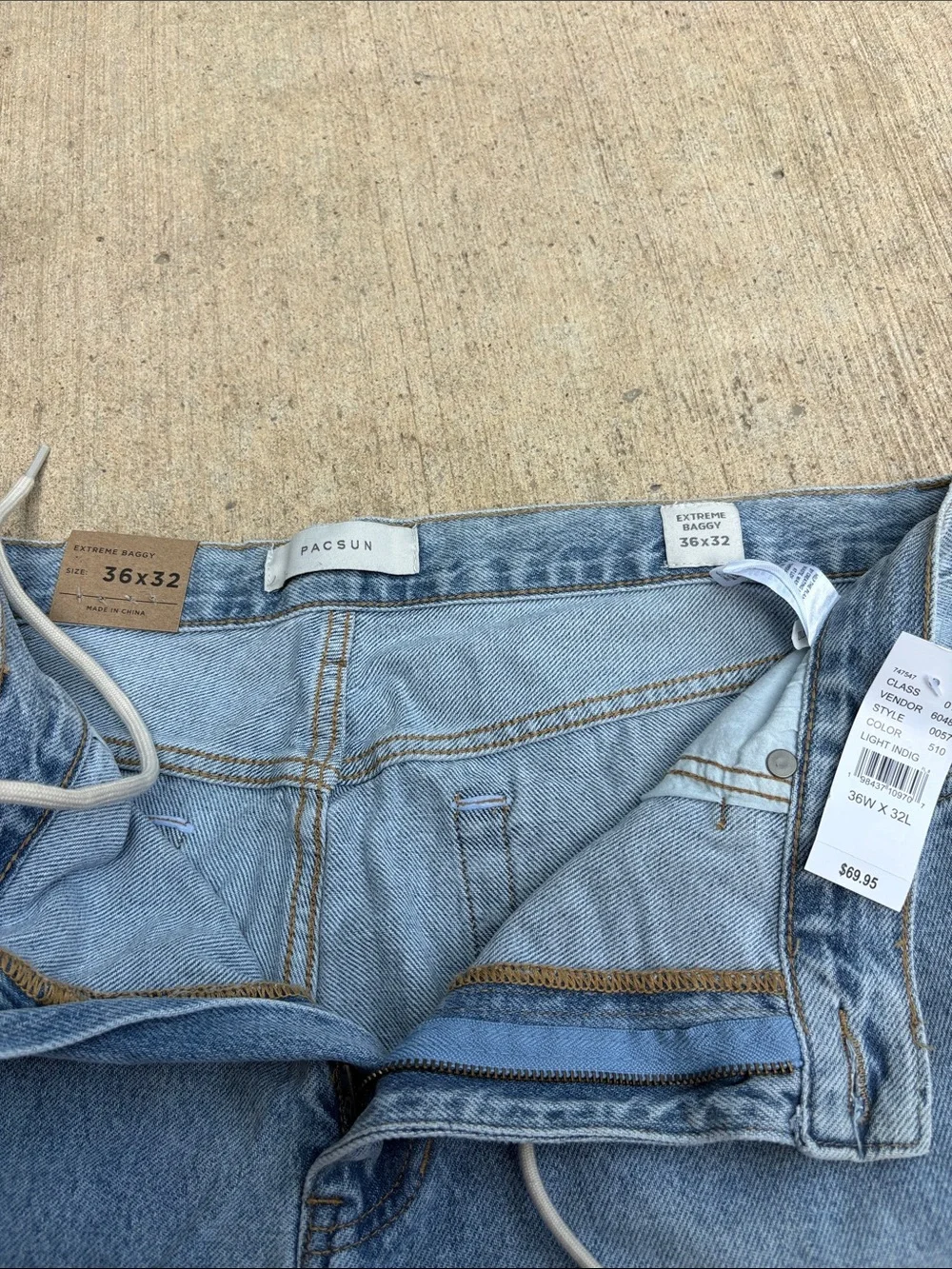 PacSun Light Blue High-Rise Baggy Jeans